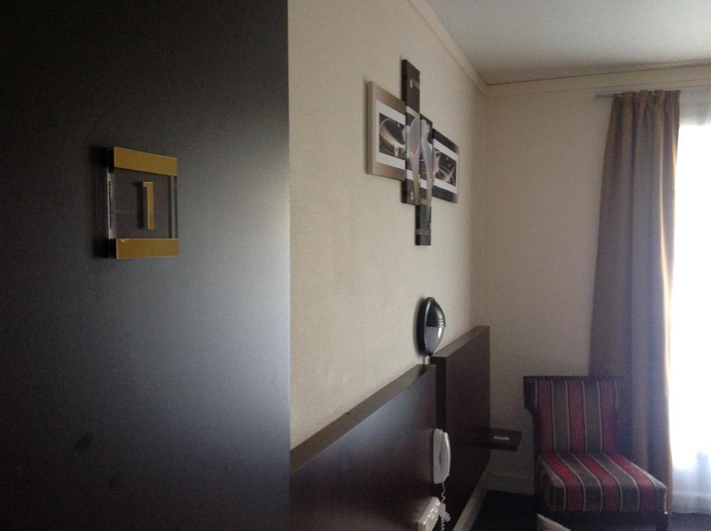 Hotel De La Paix Caen Phòng bức ảnh