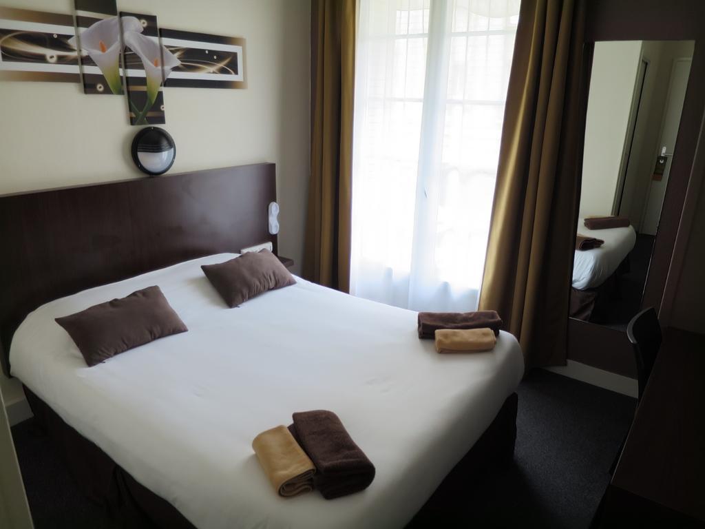 Hotel De La Paix Caen Phòng bức ảnh