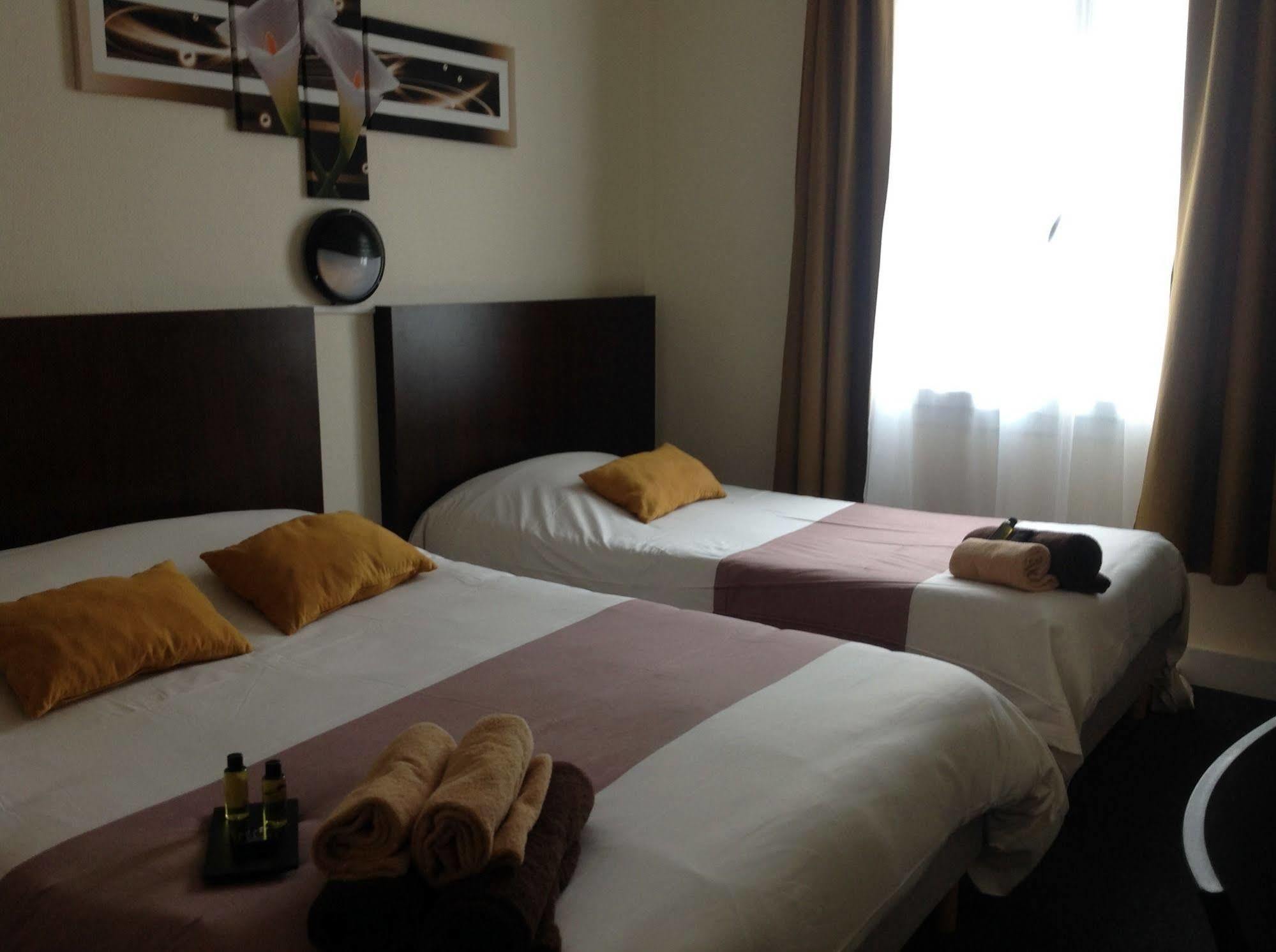 Hotel De La Paix Caen Ngoại thất bức ảnh