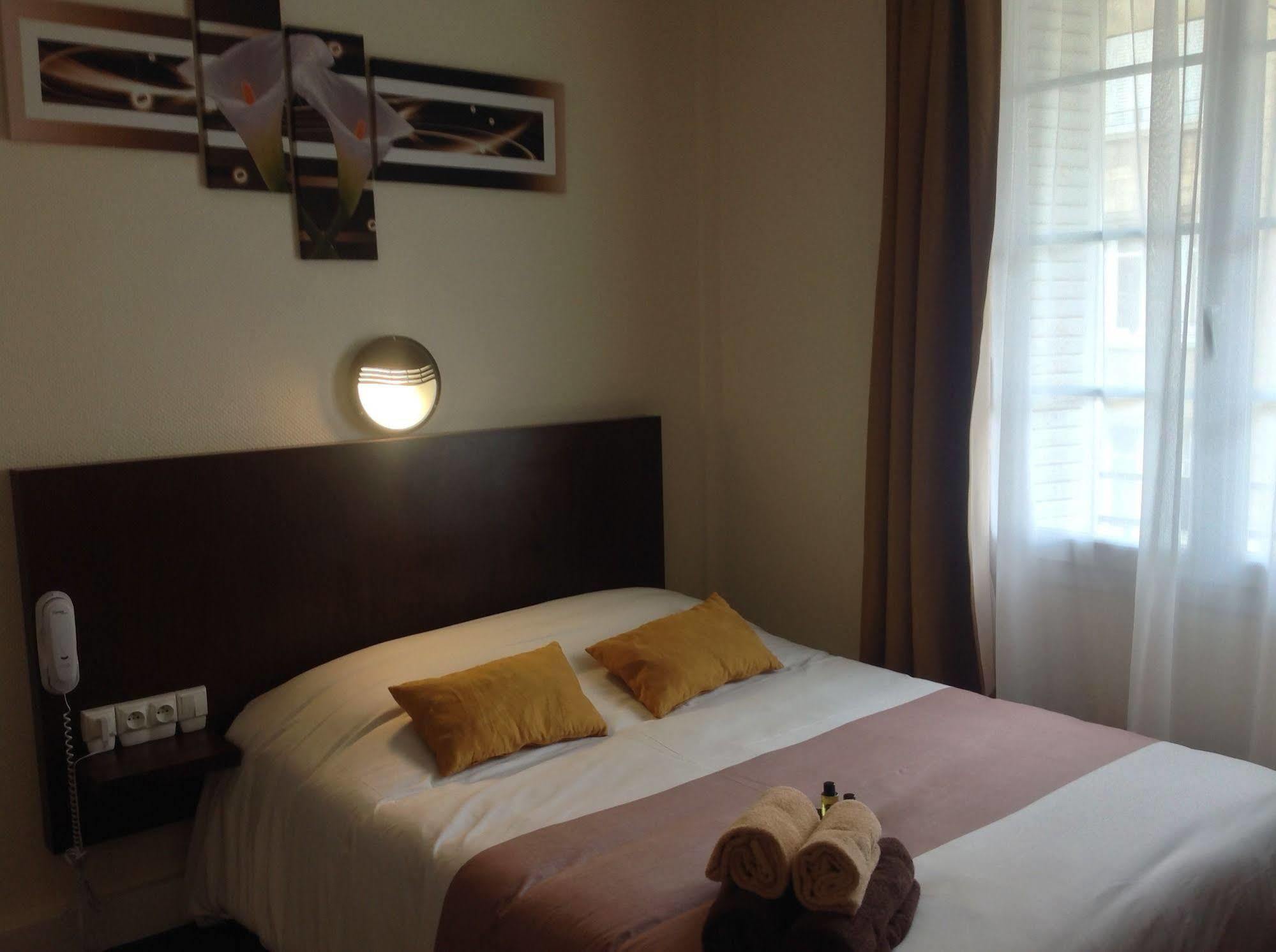 Hotel De La Paix Caen Ngoại thất bức ảnh