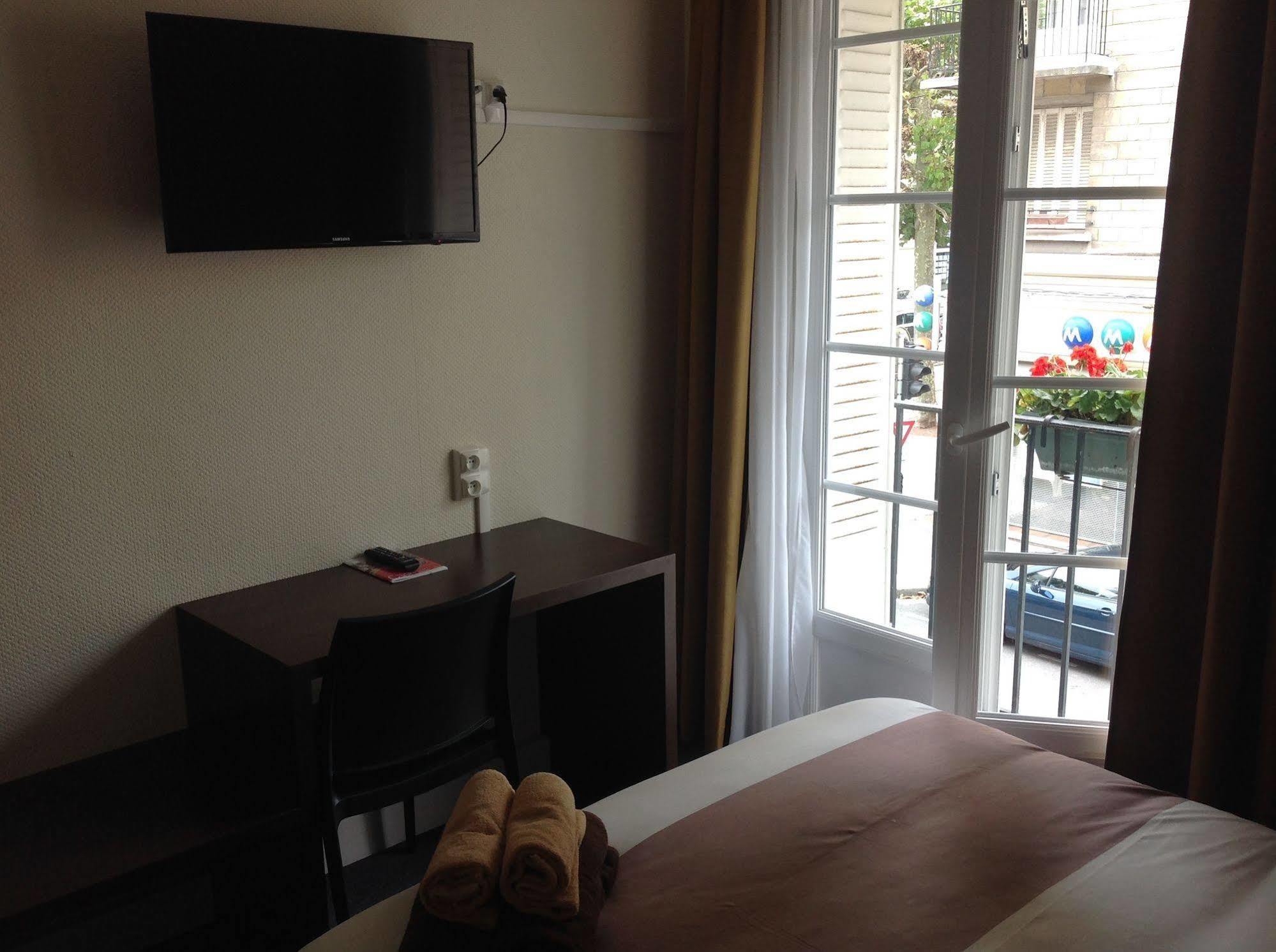 Hotel De La Paix Caen Ngoại thất bức ảnh