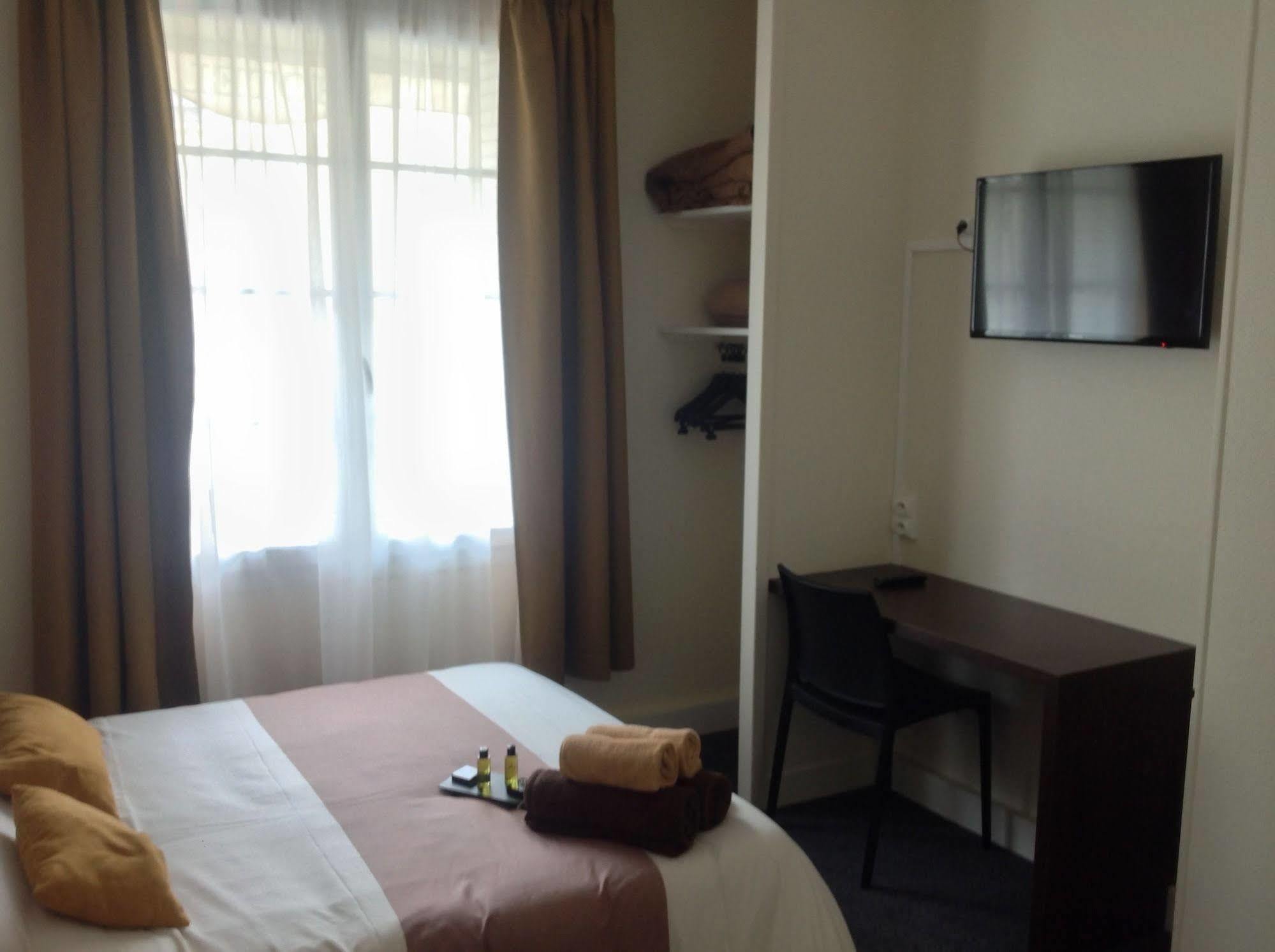 Hotel De La Paix Caen Ngoại thất bức ảnh